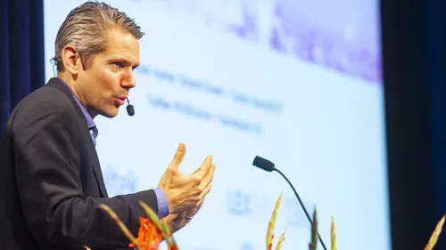 Christian Sandström in action